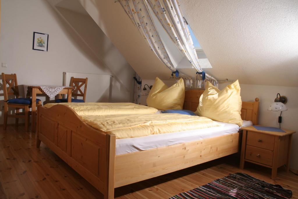 Fruehstueckspension Kleinschuster Burgau الغرفة الصورة